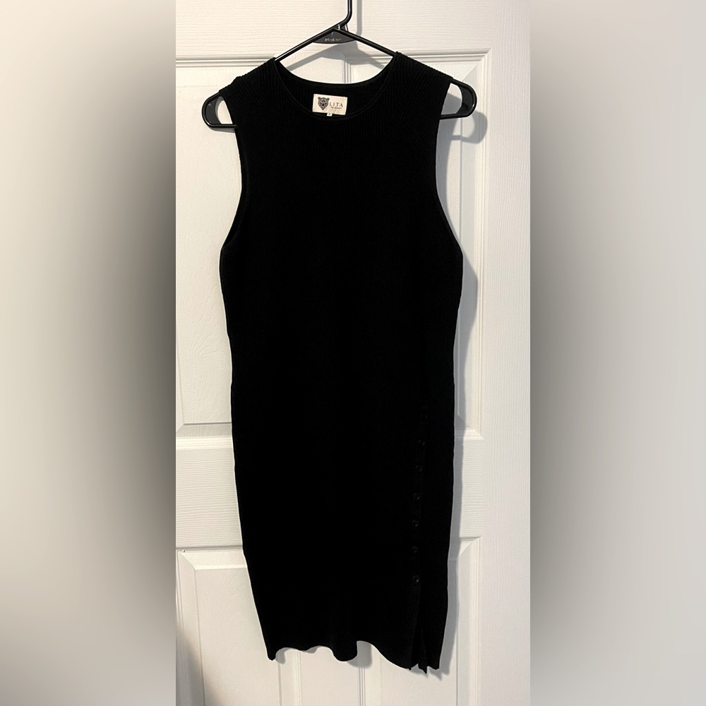 LITA BY CIARA Sleeveless Ribbed Crew Neck Button Side Slit Black Dress Size M